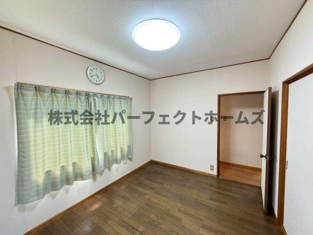 倉治２丁目戸建　賃貸の居間・リビング|ゆったり過ごせる居間です