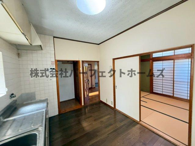 倉治２丁目戸建　賃貸の居間・リビング|ゆったり過ごせる居間です