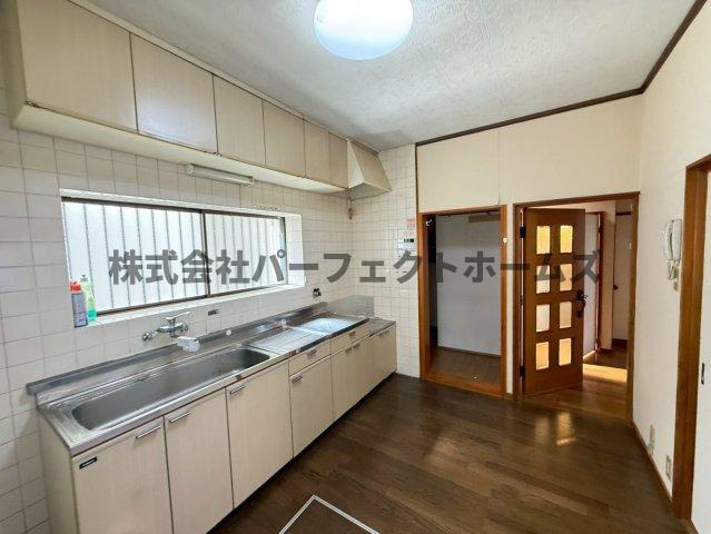 倉治２丁目戸建　賃貸のキッチン|お料理しやすいキッチンです