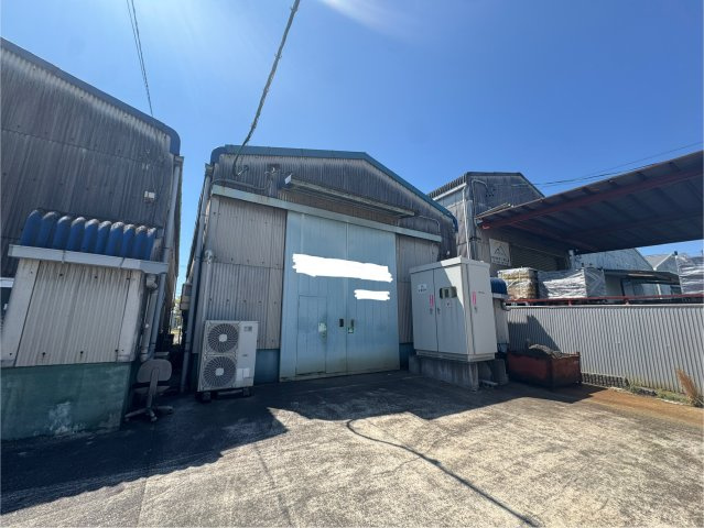 野末1004倉庫西の外観