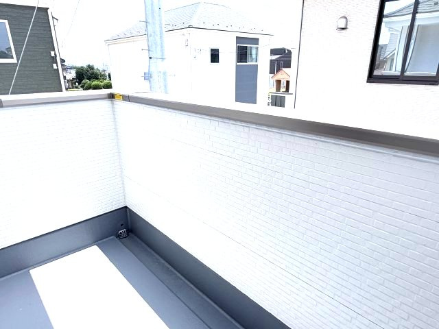 アーバンスタイル北群馬郡吉岡町1期　1号棟のバルコニー|お洗濯にも便利な南面バルコニー付き！