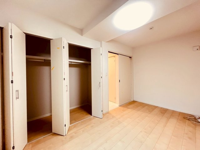 【収納】 | 杉並区下高井戸２丁目　中古戸建て | 全居室に収納を確保、居住空間を有効活用できます