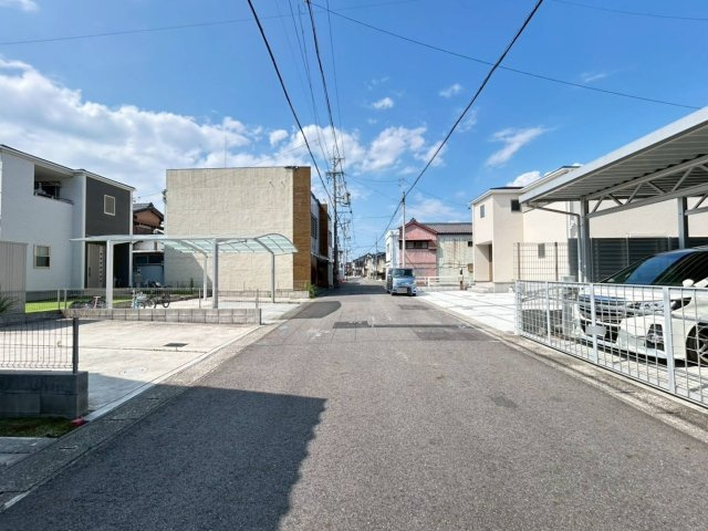【商談中】リーブルガーデン　一宮市萩原町第三　全2区画分譲の前面道路含む現地写真|■前面道路　■ヤマダ不動産　株式会社リライフ　
■夢のマイホーム購入をフルサポートします！