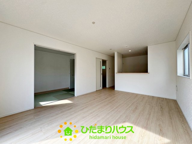 古河市五部第1　新築一戸建て　01　クレイドルガーデンの居間・リビング