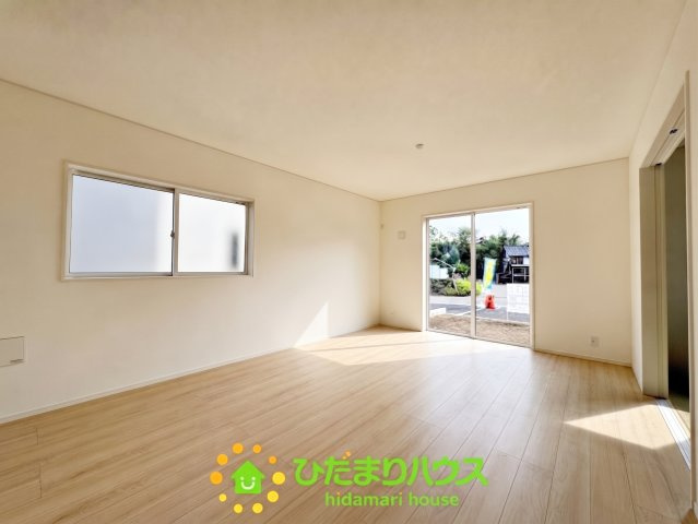 古河市五部第1　新築一戸建て　01　クレイドルガーデンの居間・リビング