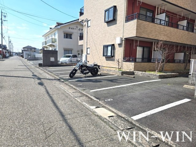 East Landmarkの駐車場