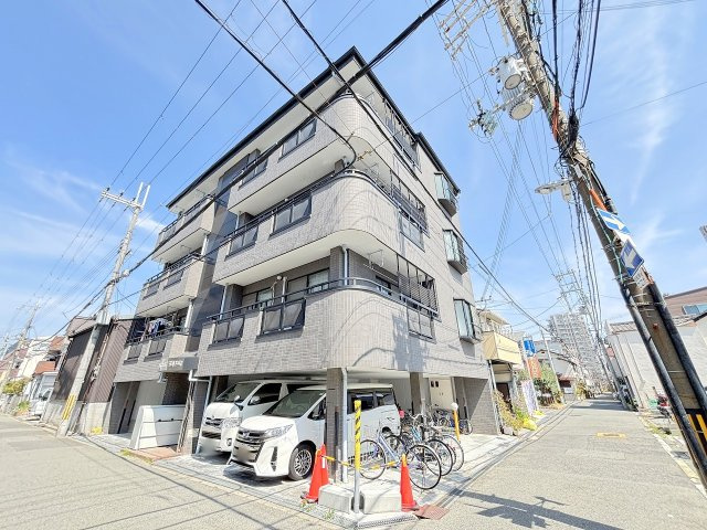 THE CITY三国本町の外観