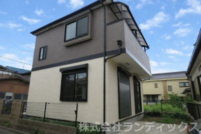 【外観】 | 昭島市美堀町２丁目中古戸建 | カースペース１台分あり　角地