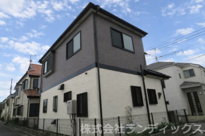 【外観】 | 昭島市美堀町２丁目中古戸建 | カースペース１台分あり　角地