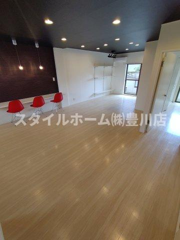 グリーンハイムハダノの居間・リビング