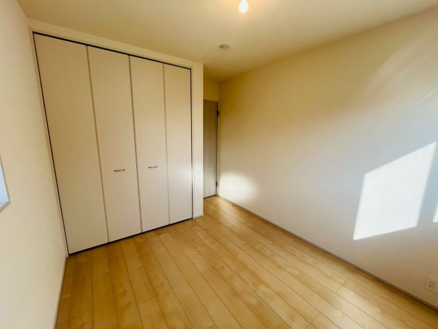 【Livele Garden】　栃木市大平町富田　第１５　全1邸の洋室|〇洋室　5.2帖〇
お子様ひとりひとりにお部屋を持たせることができます♪
2026年3月撮影