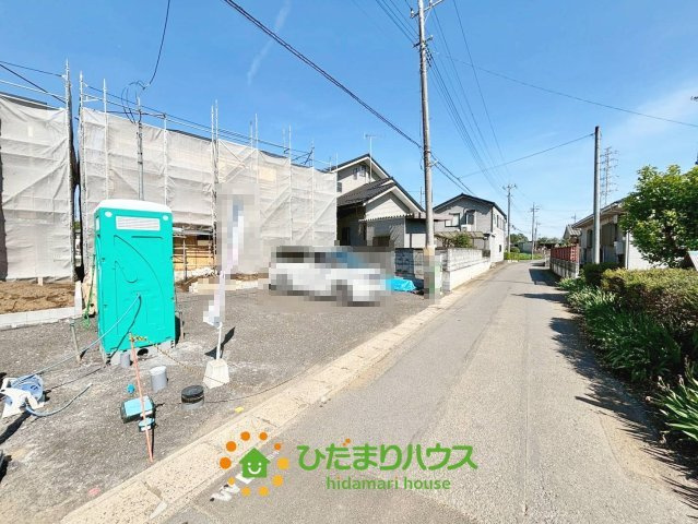 古河市五部第1　新築一戸建て　02　クレイドルガーデンの前面道路含む現地写真|2026/5/2　撮影