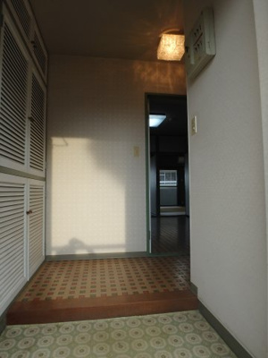 【玄関】 | ホワイトキャッスル | 202の写真