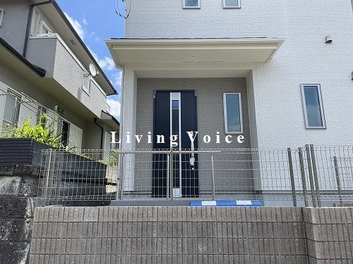 【仲介手数料０円】海老名市国分寺台4丁目　新築一戸建て　A号棟　全2棟の玄関|A号棟　海老名市国分寺台4丁目　新築一戸建て　全2棟