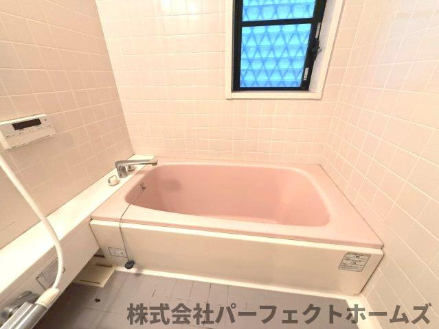 村野東町中古戸建の浴室|きれいなお風呂です
