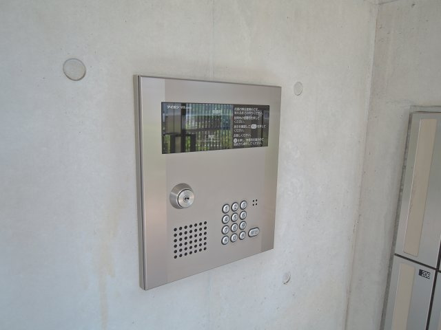 高槻市宮田町３丁目の賃貸マンションのセキュリティ