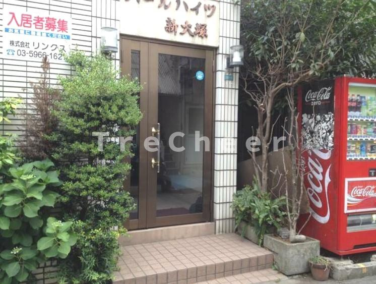 パールハイツ新大塚のエントランス