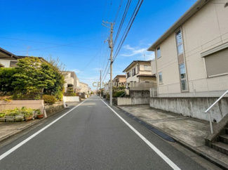 【前面道路含む現地写真】 | 前面道路含む現地写真です