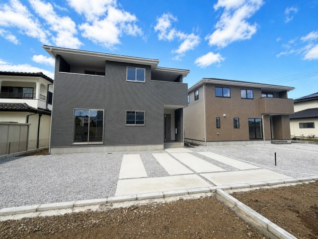 アーバンスタイル前橋下新田町1期　2号棟の外観|アーバンスタイルは「頑丈な構造と可変性のある間取り」を備えています。1.2号棟の外観写真になります。