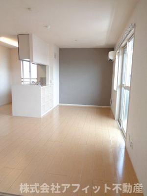 【居間・リビング】 | イーストピア手城 | LDK13帖