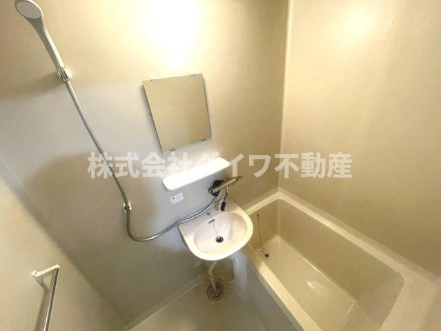シャトー上里の浴室