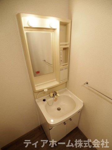 香芝市関屋のハイツの独立洗面台|独立洗面台あり、毎朝おしゃれに忙しい女性の方におすすめです