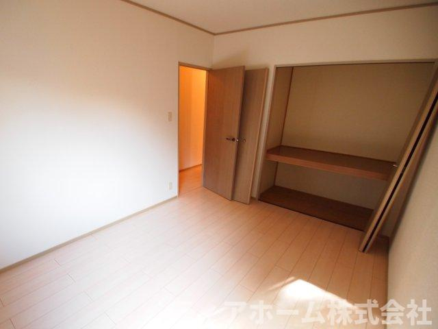 香芝市関屋のハイツの収納|十分な収納スペースがあります