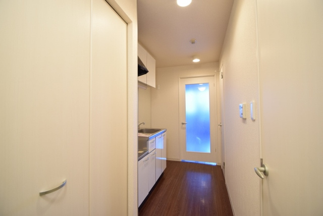 アンビックスプリアの居間・リビング|キッチン周り