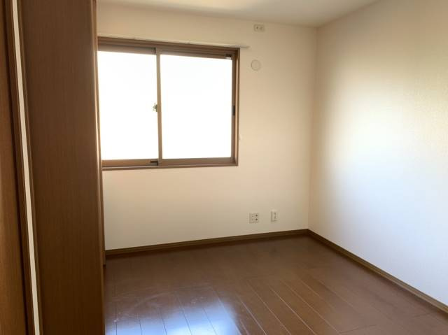 セジュール柳川の洋室