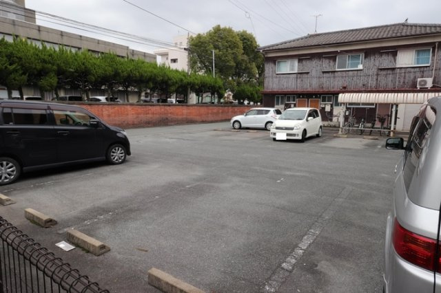 セジュール柳川の駐車場