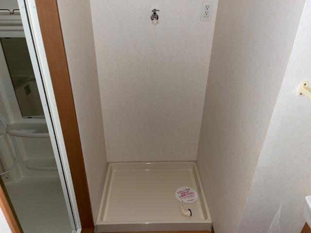 コンフォース六条院のその他|洗濯機置場