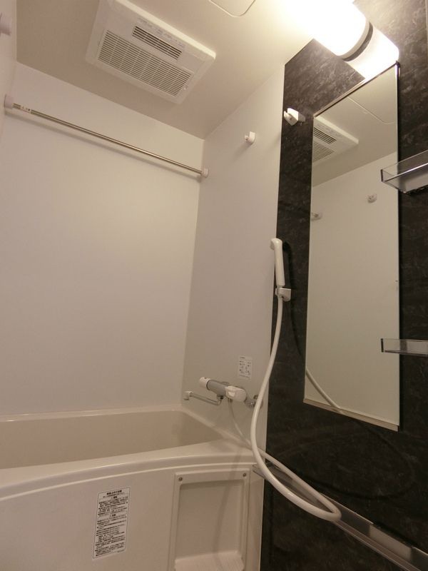 リブリ・Crest羽衣の浴室