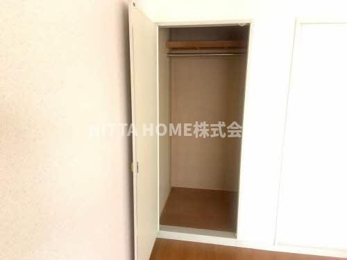 豊岡市中陰のアパートの収納|室内収納です＊