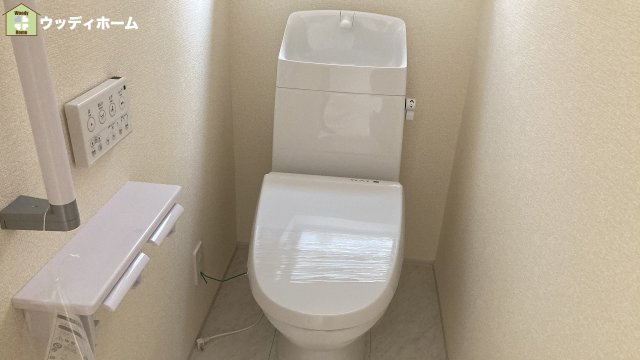 越谷市伊原2丁目　新築一戸建てのトイレ