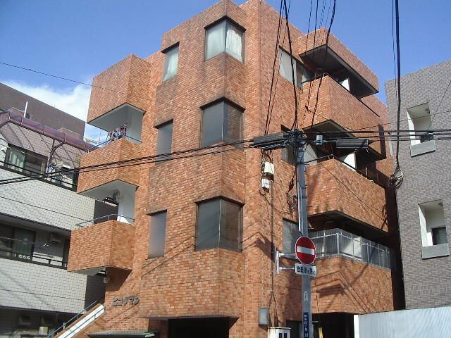 ヒコタマンションの外観