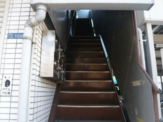 ハイツＢＥＮのエントランス