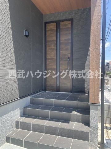【仲介手数料無料】所沢市　榎町　全１棟　所沢市の新築住宅なら西武ハウジングの玄関