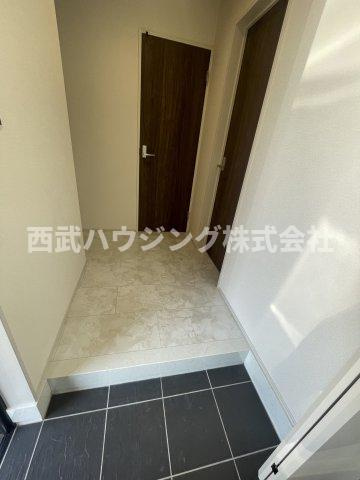 【仲介手数料無料】所沢市　榎町　全１棟　所沢市の新築住宅なら西武ハウジングの玄関