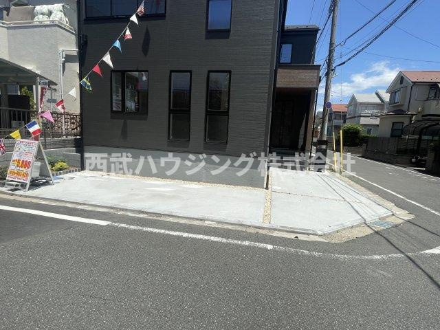 【仲介手数料無料】所沢市　榎町　全１棟　所沢市の新築住宅なら西武ハウジングの駐車場