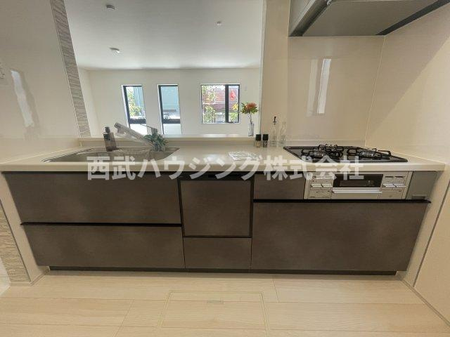 【仲介手数料無料】所沢市　榎町　全１棟　所沢市の新築住宅なら西武ハウジングのキッチン