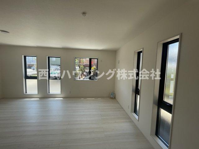 【仲介手数料無料】所沢市　榎町　全１棟　所沢市の新築住宅なら西武ハウジングの居間・リビング