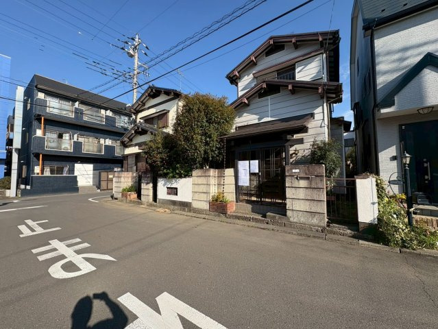 川越市稲荷町　建築条件なし売地　東武東上線『上福岡駅』徒歩15分　【高階南小学区】の前面道路含む現地写真
