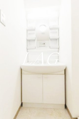 【洗面所】 | エステージワコー | 洗面台です。