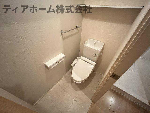 ドミール・ヨシダ・トロワのトイレ|ゆったりとした空間のトイレです