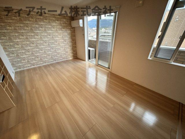 ドミール・ヨシダ・トロワの居間・リビング|ゆったり過ごせる居間です