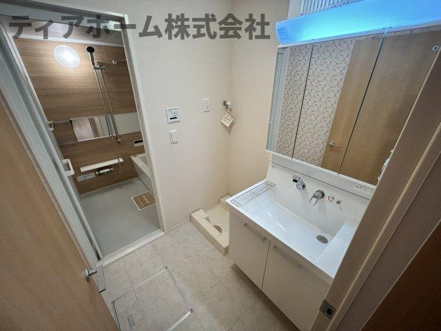 ドミール・ヨシダ・トロワの洗面所|コンパクトで使いやすい洗面所