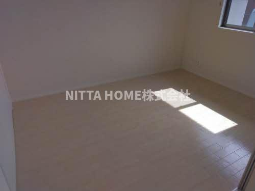 ラ・メゾンＧＯＲＹＯの洋室|独立した洋室５．９帖です◆