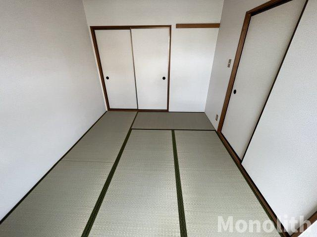 フレンドコーポの和室