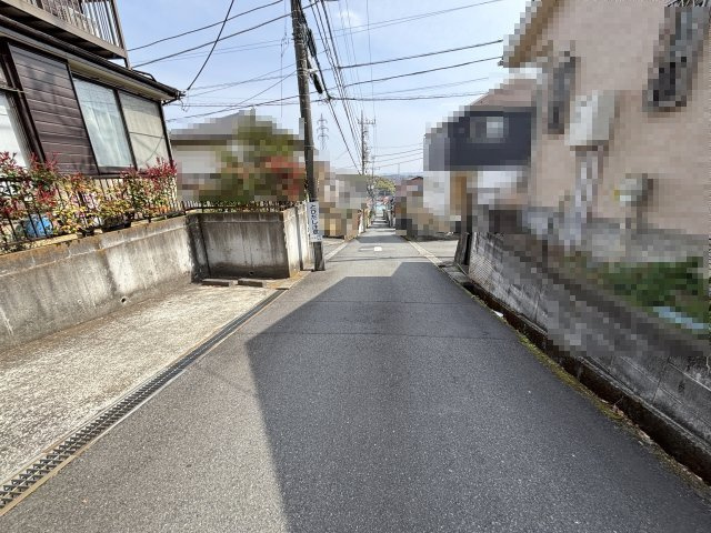 【前面道路含む現地写真】
