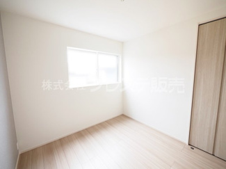 【洋室】 | 奈良市法蓮町の新築一戸建 全２区画 ３ | 現地写真（２号地２階洋室）